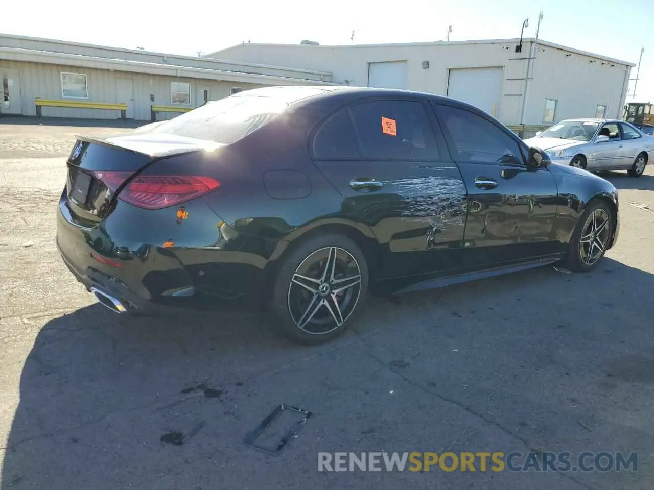 3 fotografías del automóvil dañado W1KAF4GB2PR104146 MERCEDES-BENZ C-CLASS 2023