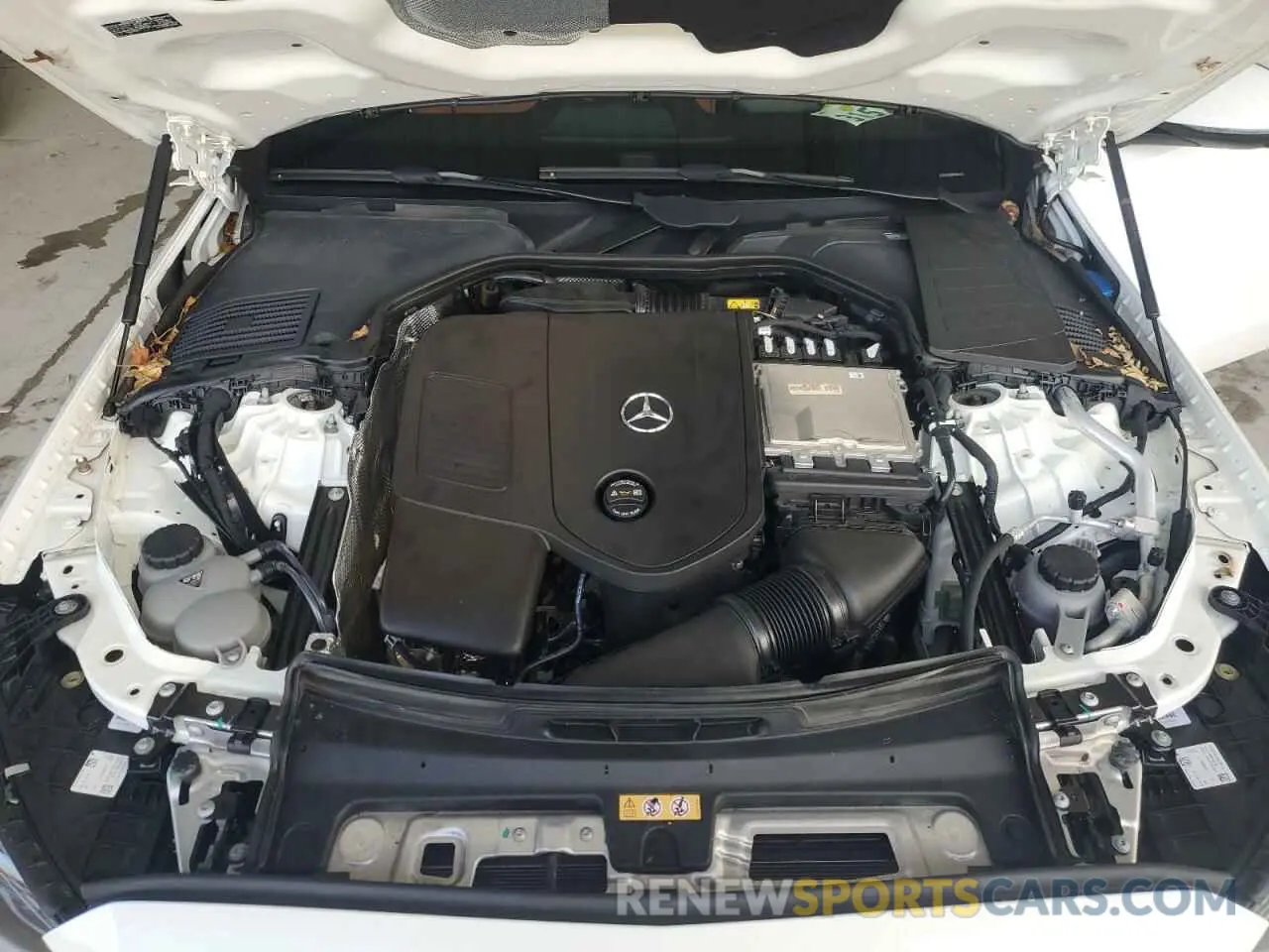 11 fotografías del automóvil dañado W1KAF4GB3PR089172 MERCEDES-BENZ C-CLASS 2023