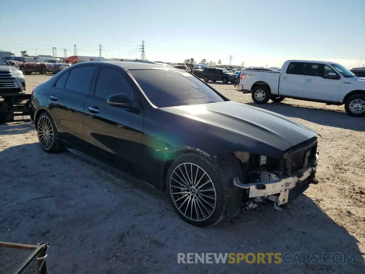 4 fotografías del automóvil dañado W1KAF4GB3PR126432 MERCEDES-BENZ C-CLASS 2023