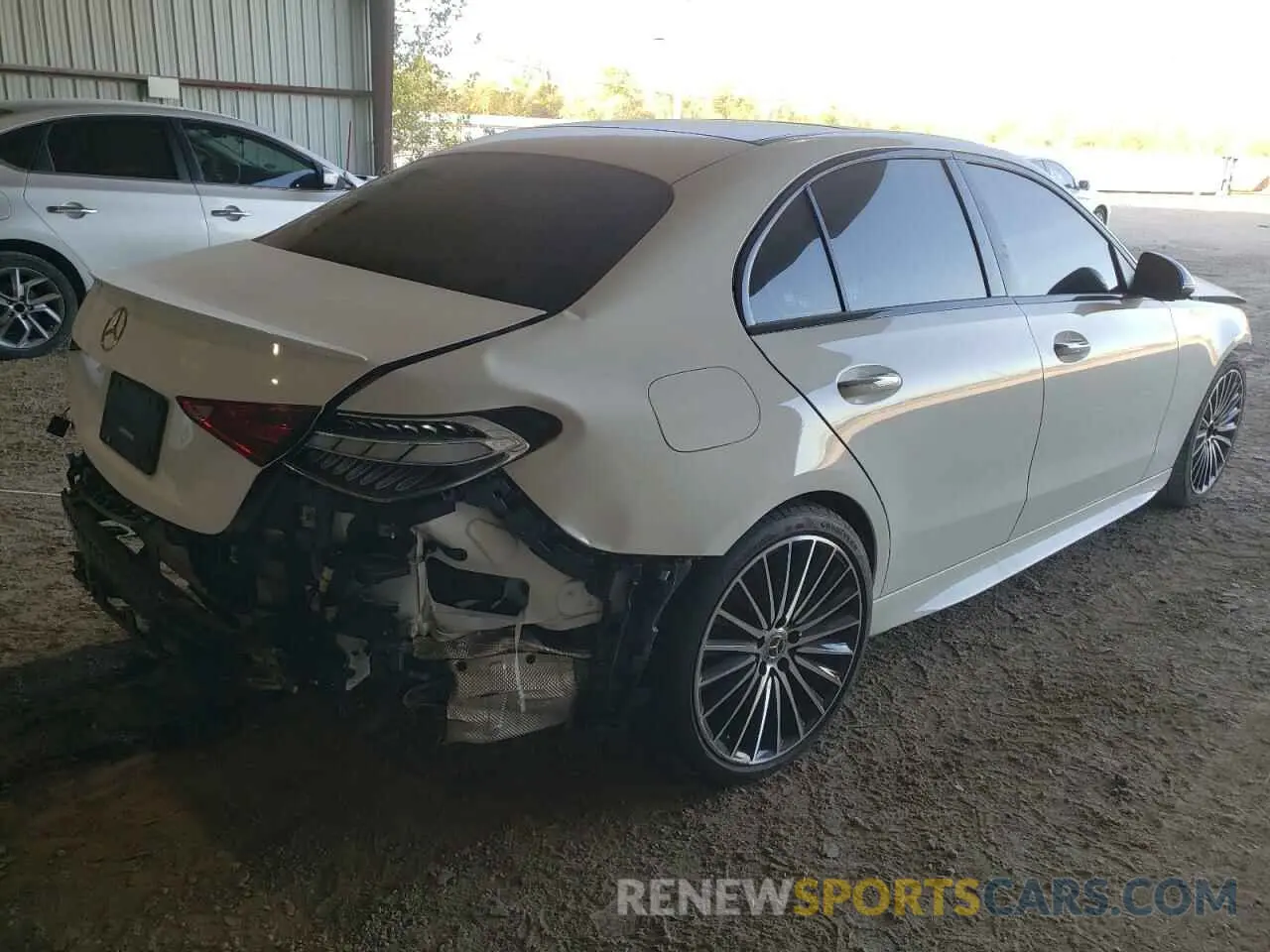 3 fotografías del automóvil dañado W1KAF4GB5PR097130 MERCEDES-BENZ C-CLASS 2023