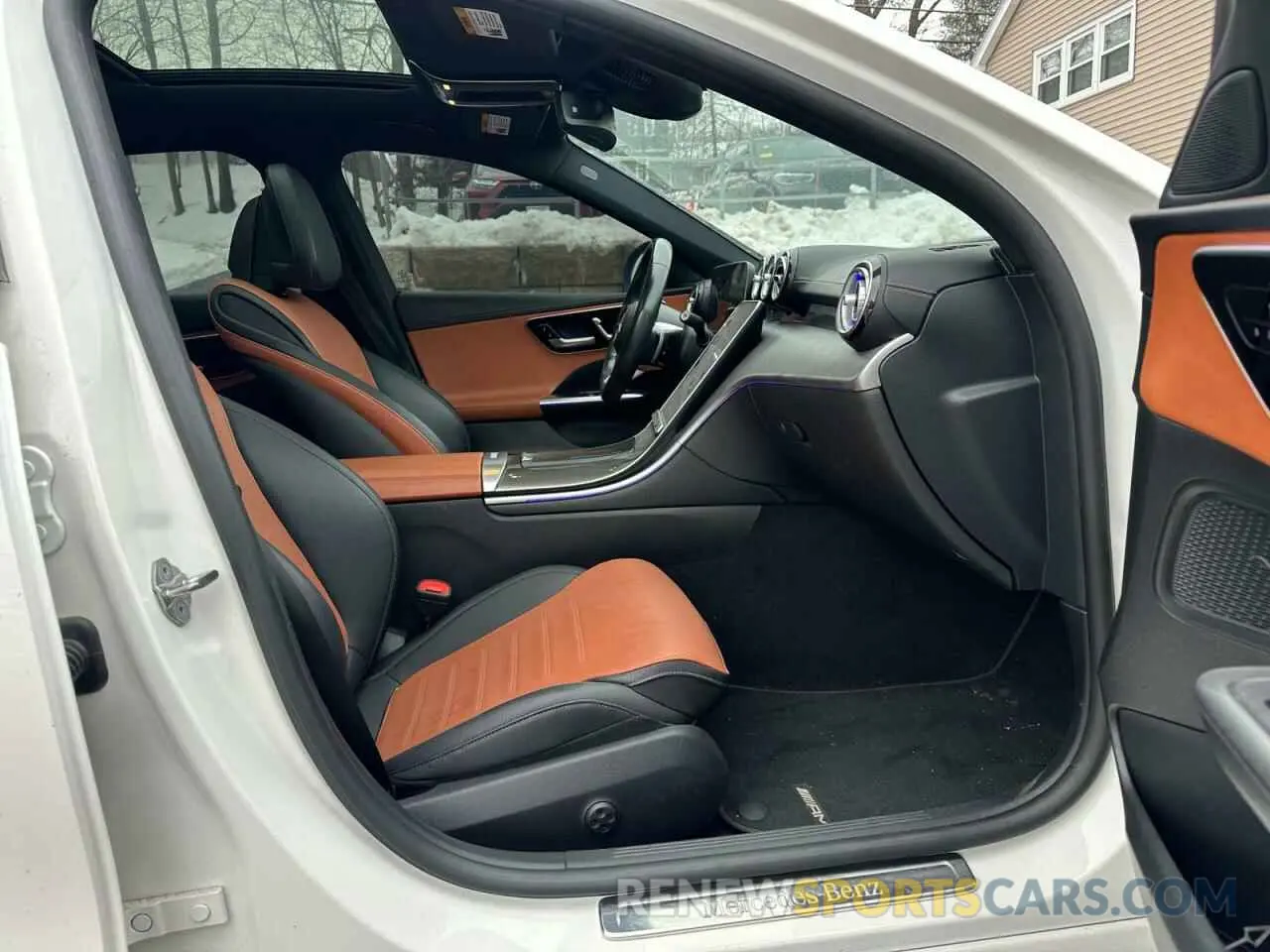 9 fotografías del automóvil dañado W1KAF4GBXPR084292 MERCEDES-BENZ C-CLASS 2023