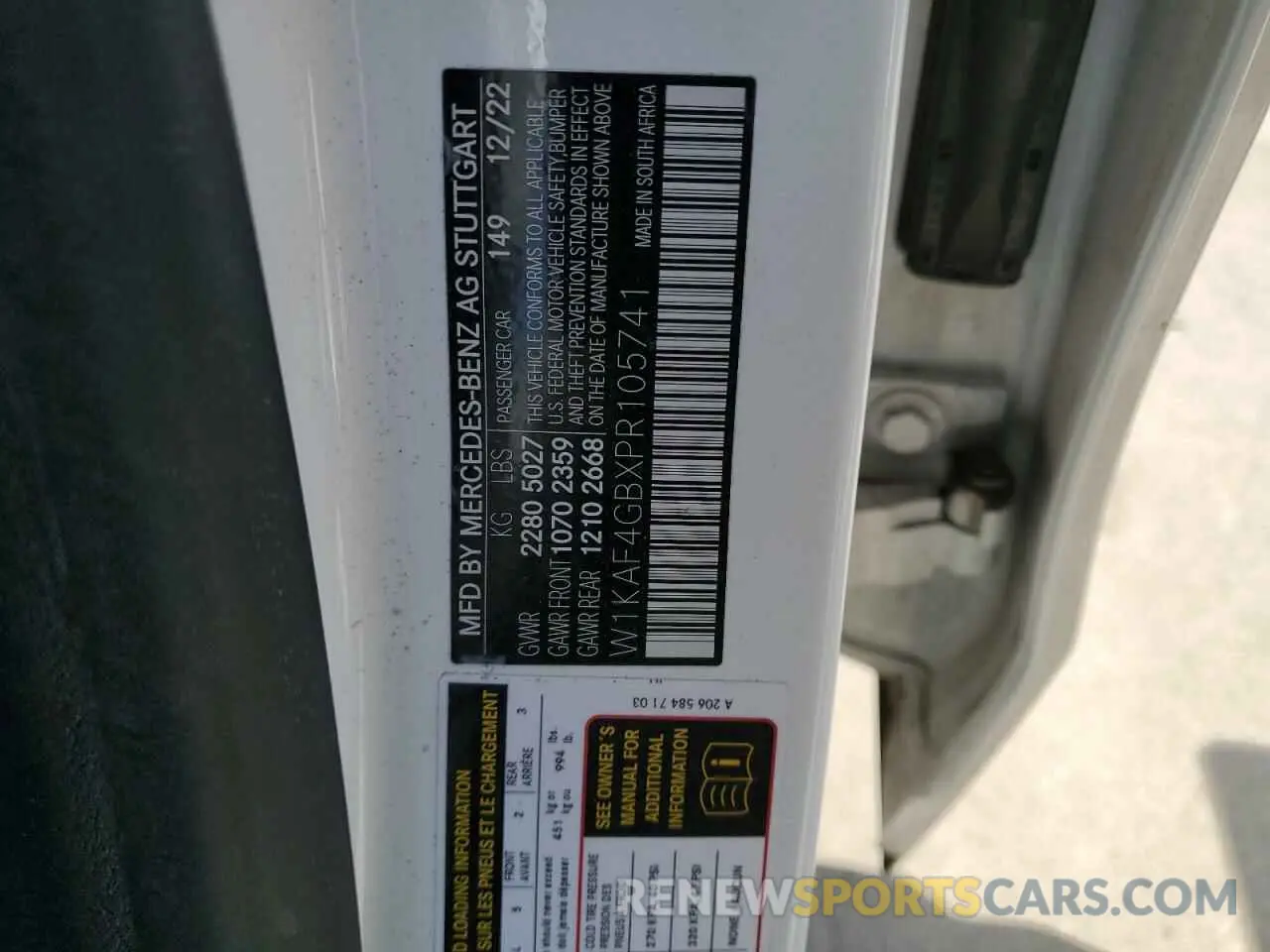 12 fotografías del automóvil dañado W1KAF4GBXPR105741 MERCEDES-BENZ C-CLASS 2023