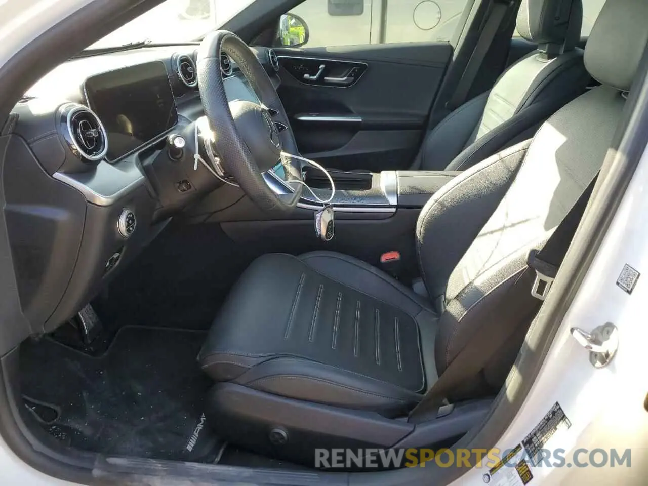 7 fotografías del automóvil dañado W1KAF4GBXPR105741 MERCEDES-BENZ C-CLASS 2023