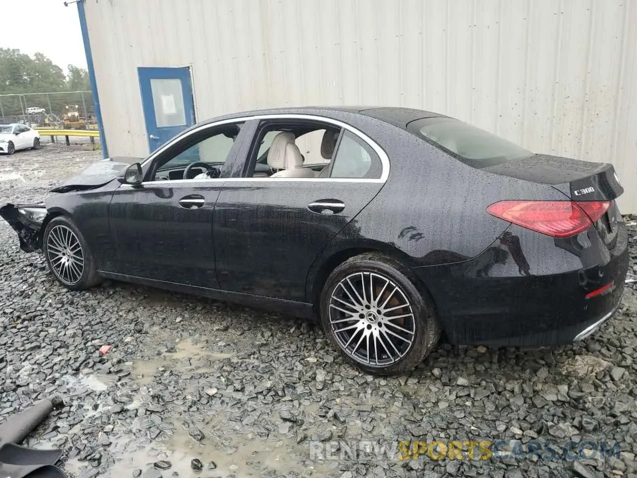 2 fotografías del automóvil dañado W1KAF4HB3PR098985 MERCEDES-BENZ C-CLASS 2023