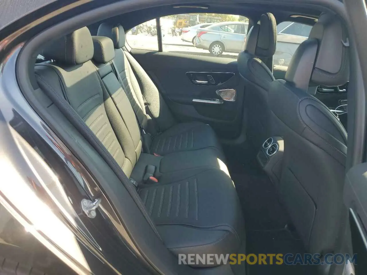 10 fotografías del automóvil dañado W1KAF4HB4PR095951 MERCEDES-BENZ C-CLASS 2023