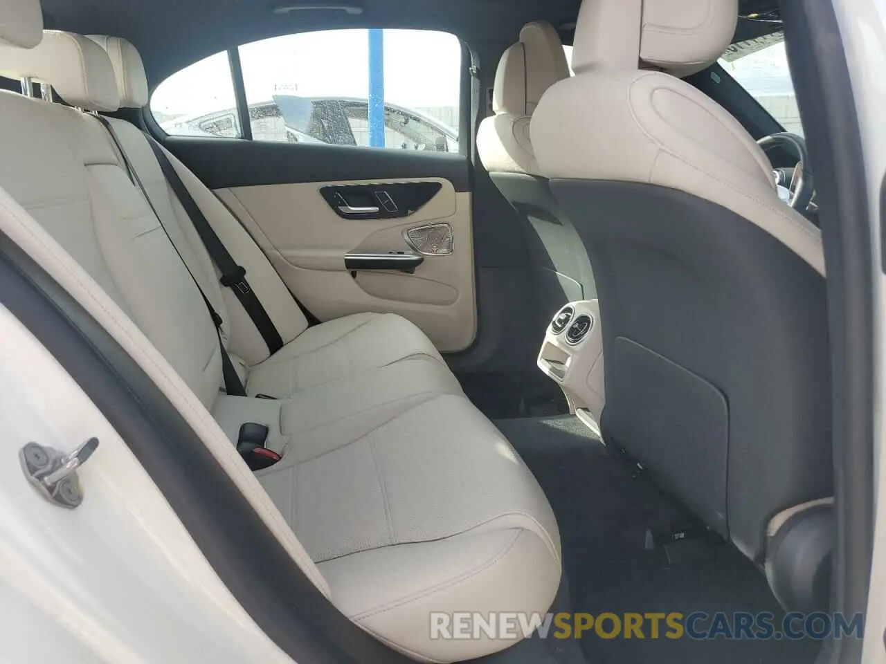 11 fotografías del automóvil dañado W1KAF4HB6PR142266 MERCEDES-BENZ C-CLASS 2023