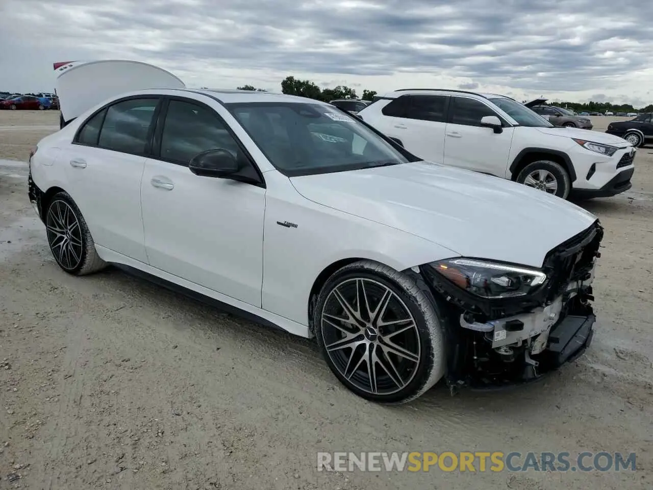 4 fotografías del automóvil dañado W1KAF8HB7PR122907 MERCEDES-BENZ C-CLASS 2023