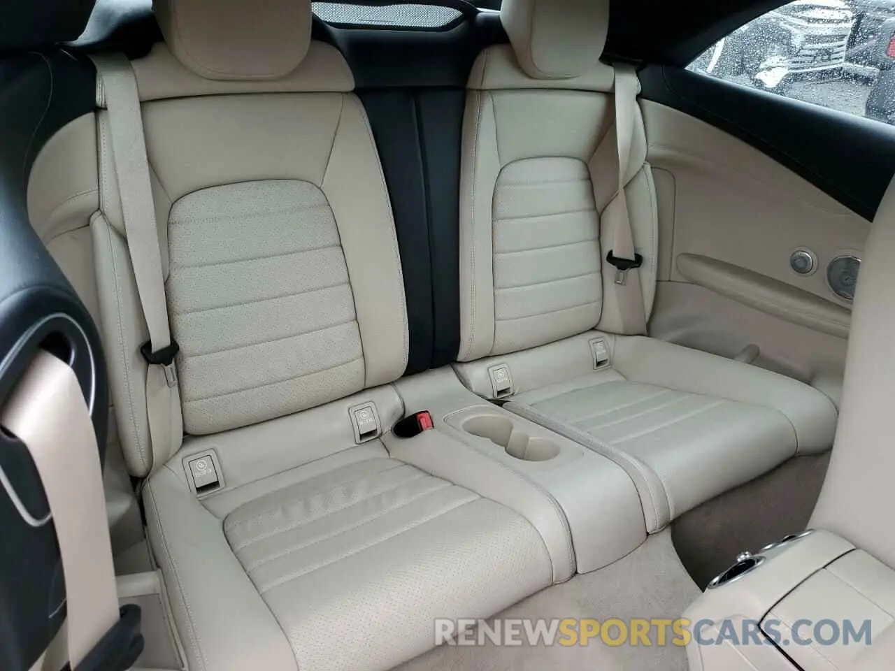 10 fotografías del automóvil dañado W1KWK8EB8PG117149 MERCEDES-BENZ C-CLASS 2023