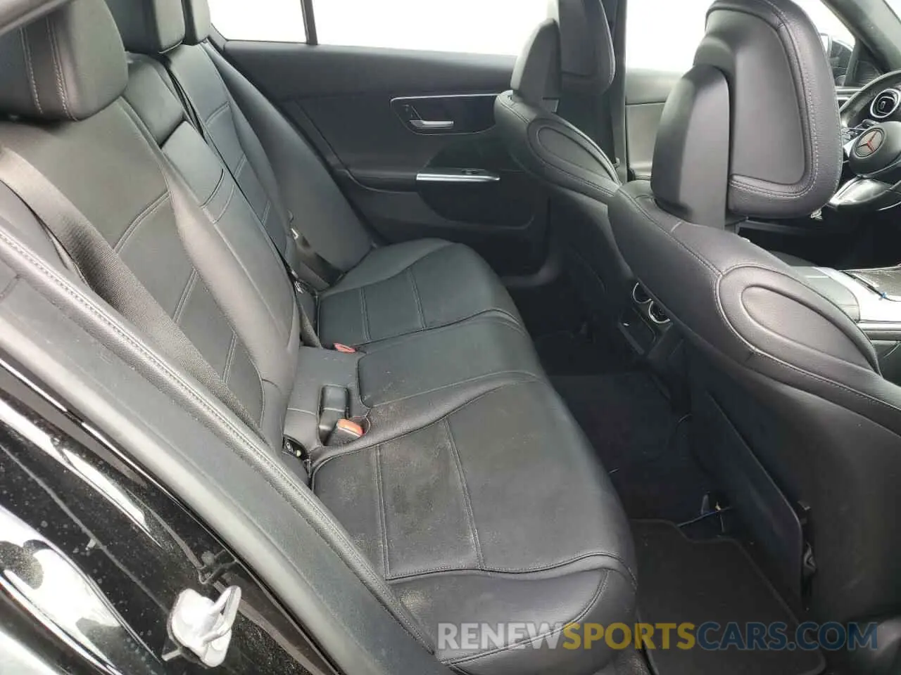 10 fotografías del automóvil dañado W1KAF4GB1RR177964 MERCEDES-BENZ C-CLASS 2024