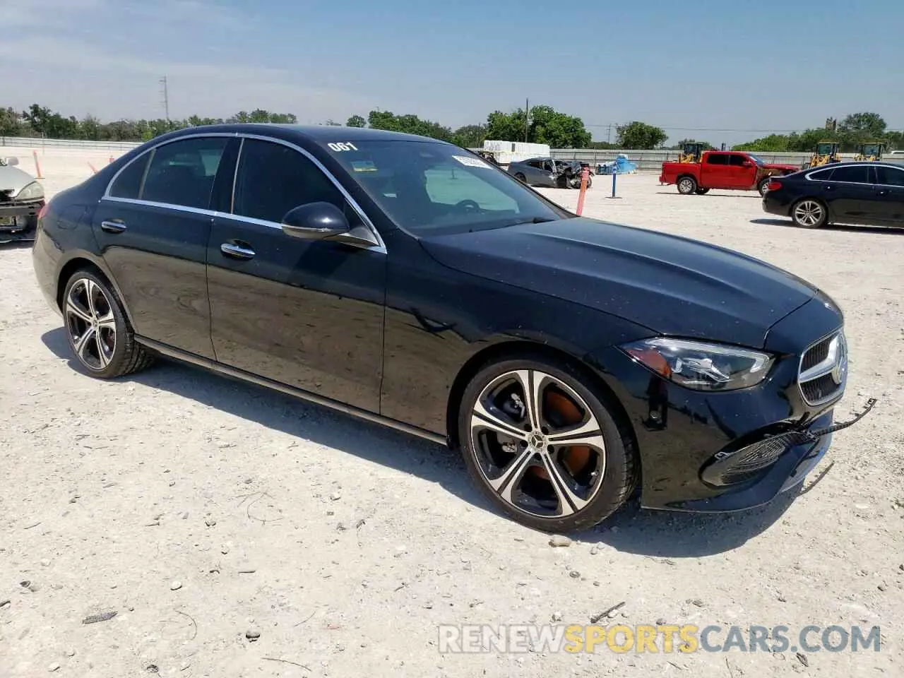 4 fotografías del automóvil dañado W1KAF4GB2RR229358 MERCEDES-BENZ C-CLASS 2024