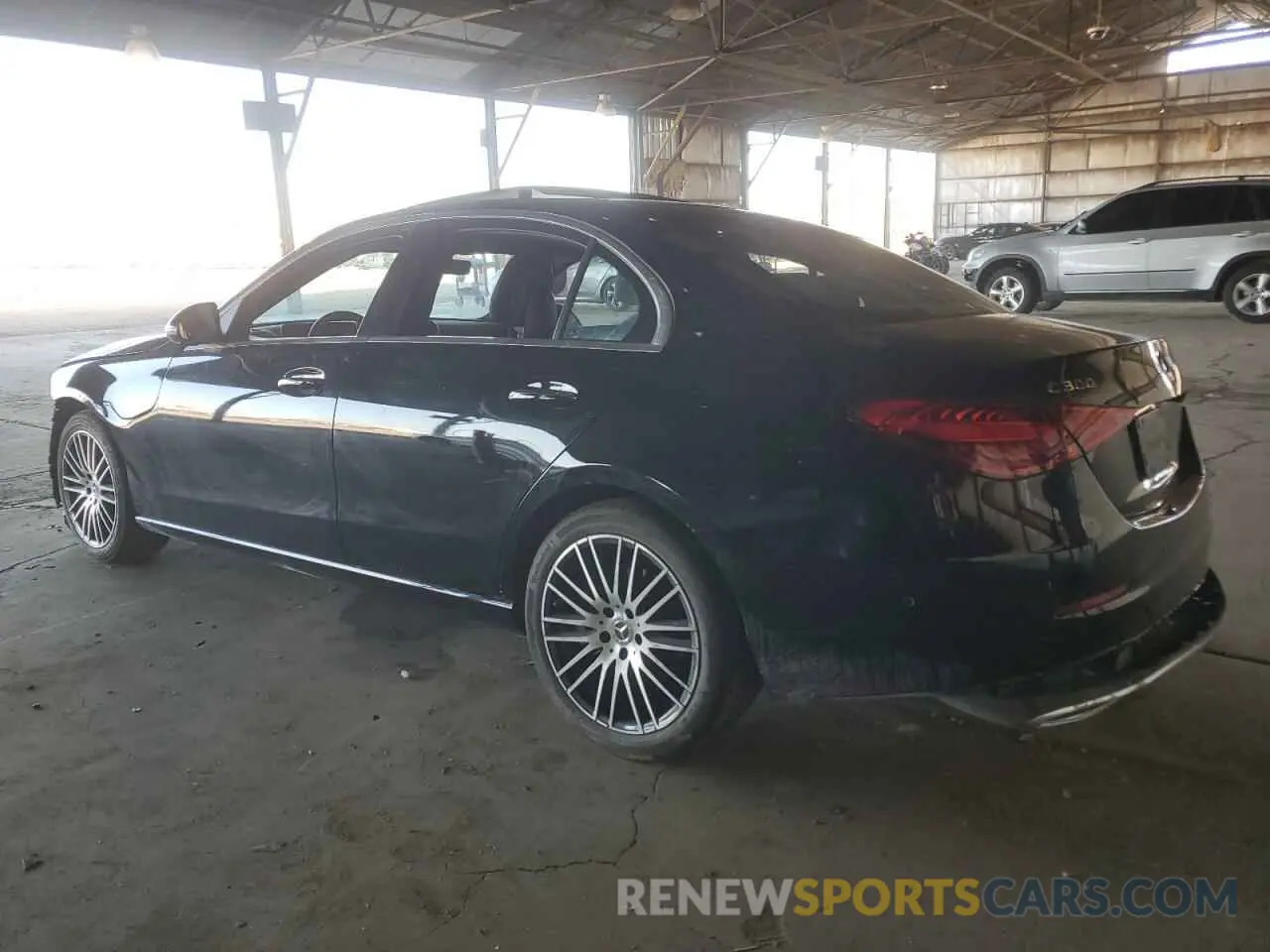 2 fotografías del automóvil dañado W1KAF4GB3RR189355 MERCEDES-BENZ C-CLASS 2024
