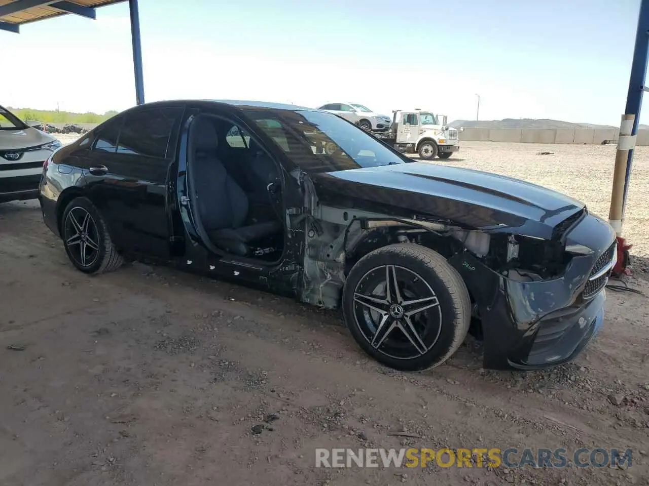 4 fotografías del automóvil dañado W1KAF4GB6RR225815 MERCEDES-BENZ C-CLASS 2024