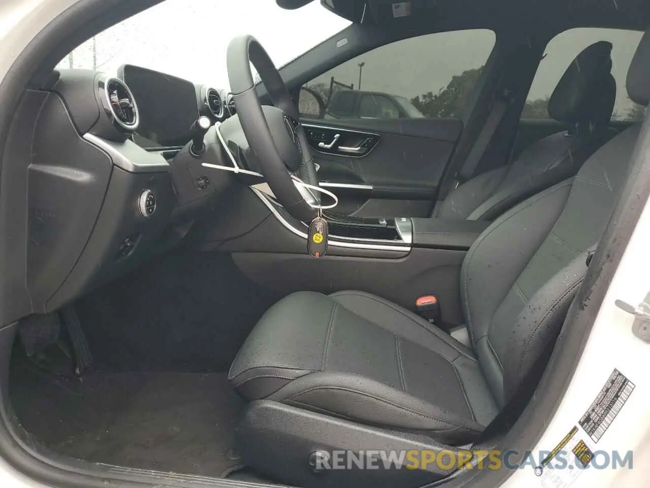 7 fotografías del automóvil dañado W1KAF4GB8RR213116 MERCEDES-BENZ C-CLASS 2024