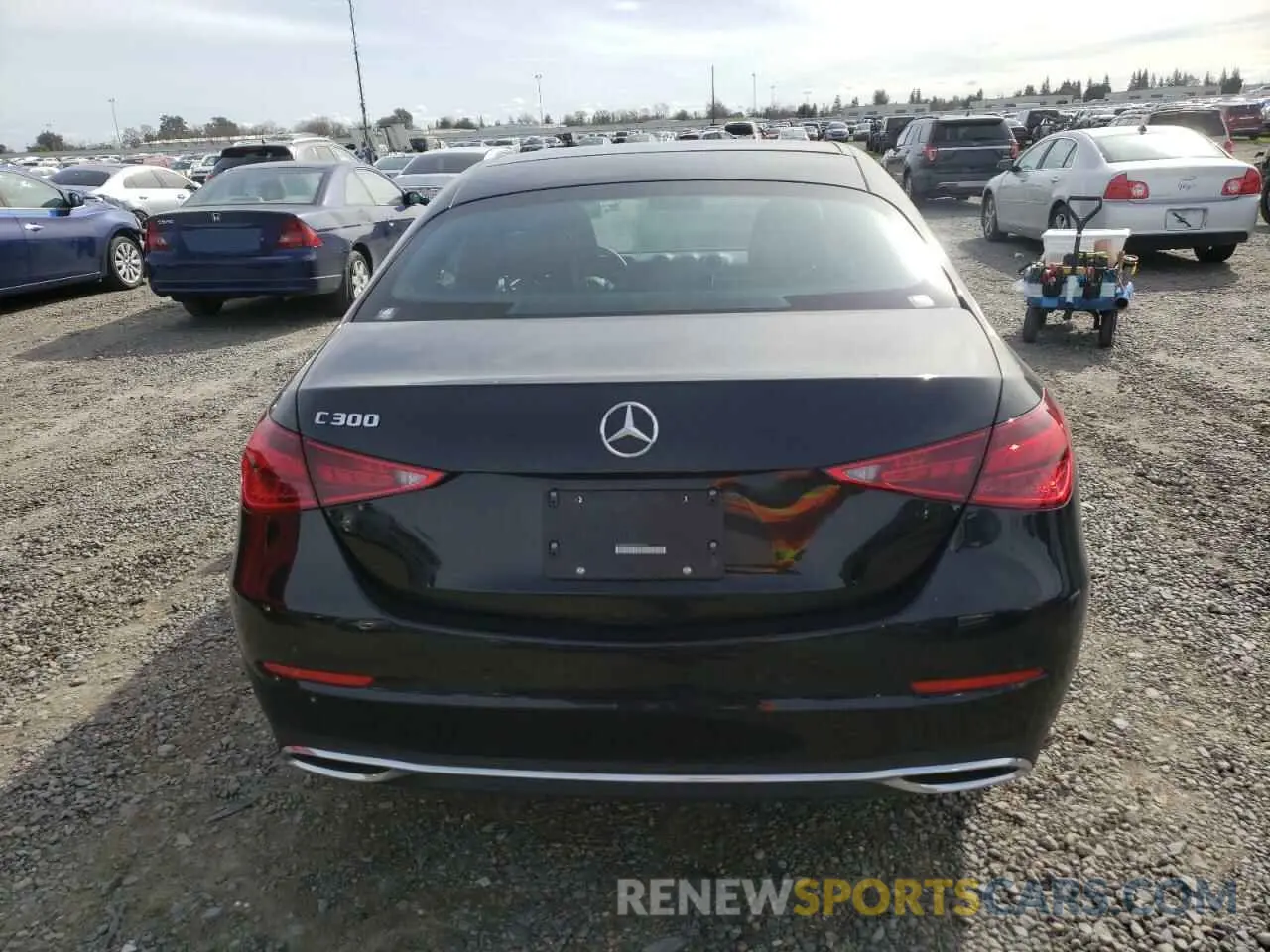6 fotografías del automóvil dañado W1KAF4GB9RR221614 MERCEDES-BENZ C-CLASS 2024