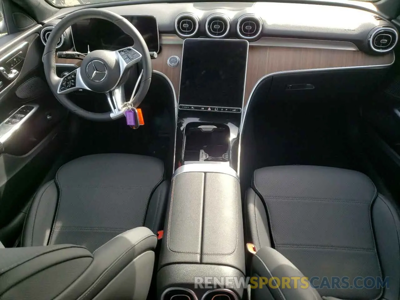 8 fotografías del automóvil dañado W1KAF4GB9RR221614 MERCEDES-BENZ C-CLASS 2024