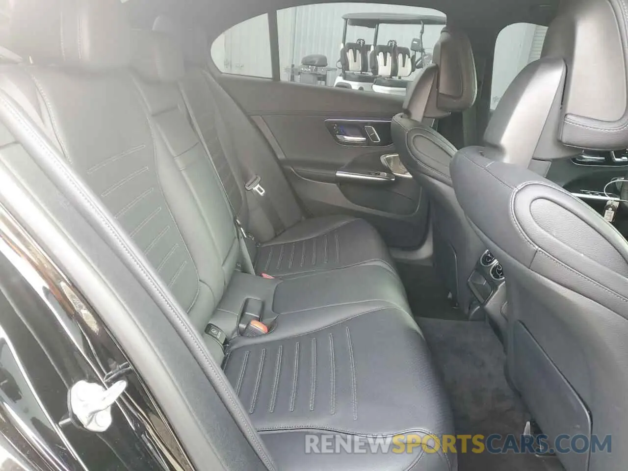 10 fotografías del automóvil dañado W1KAF4HB1RR161052 MERCEDES-BENZ C-CLASS 2024