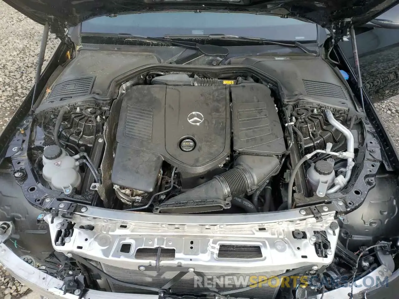 11 fotografías del automóvil dañado W1KAF4HB1RR161052 MERCEDES-BENZ C-CLASS 2024
