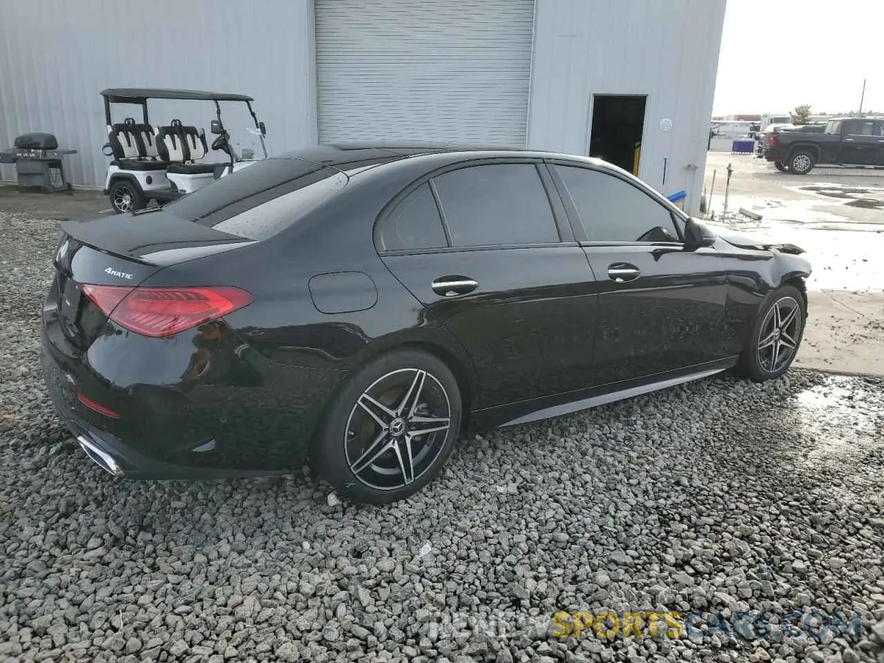 3 fotografías del automóvil dañado W1KAF4HB1RR161052 MERCEDES-BENZ C-CLASS 2024