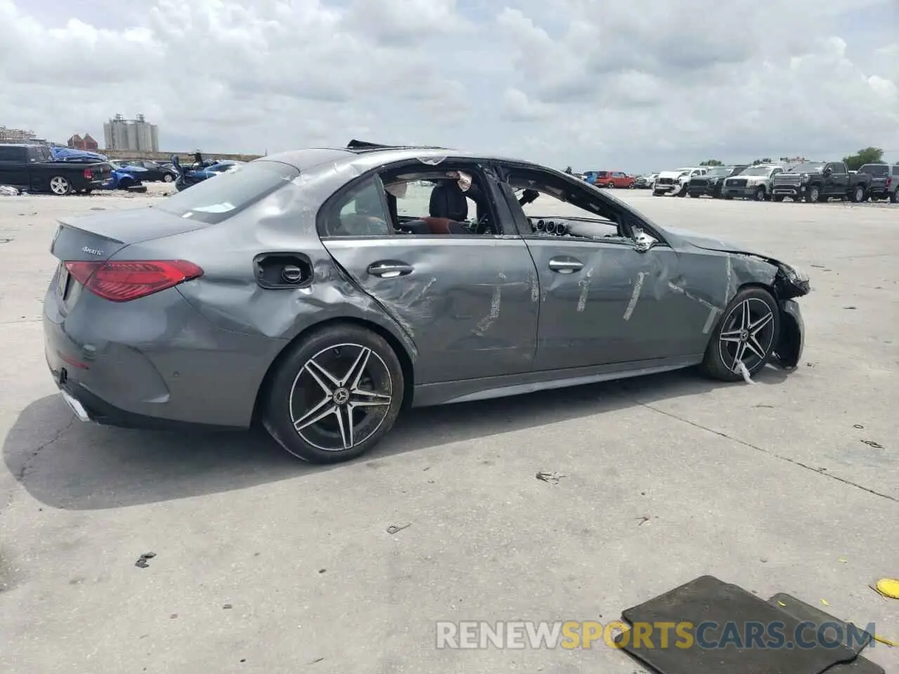 3 fotografías del automóvil dañado W1KAF4HB7RR178065 MERCEDES-BENZ C-CLASS 2024