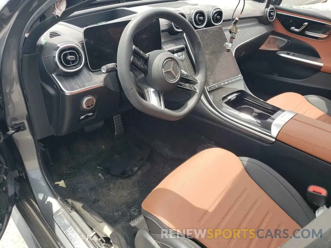 8 fotografías del automóvil dañado W1KAF4HB7RR178065 MERCEDES-BENZ C-CLASS 2024
