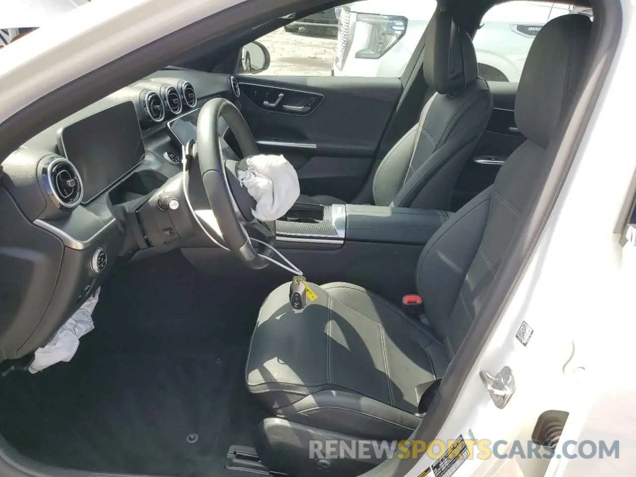 7 fotografías del automóvil dañado W1KAF4HB7RR229936 MERCEDES-BENZ C-CLASS 2024