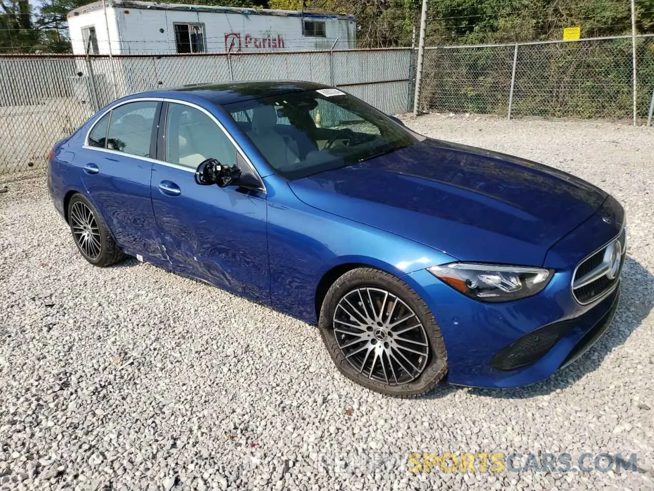 4 fotografías del automóvil dañado W1KAF4HB9RR211437 MERCEDES-BENZ C-CLASS 2024