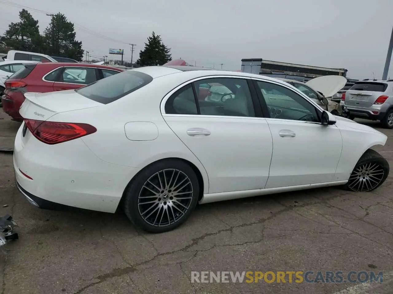 3 fotografías del automóvil dañado W1KAF4HBXRR226819 MERCEDES-BENZ C-CLASS 2024