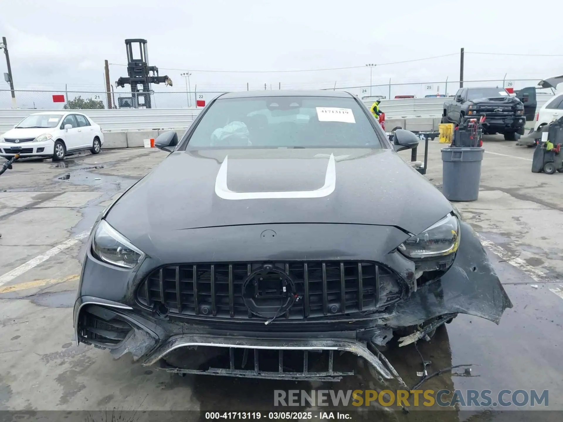 13 fotografías del automóvil dañado W1KAF8AB2RR225620 MERCEDES-BENZ C-CLASS 2024