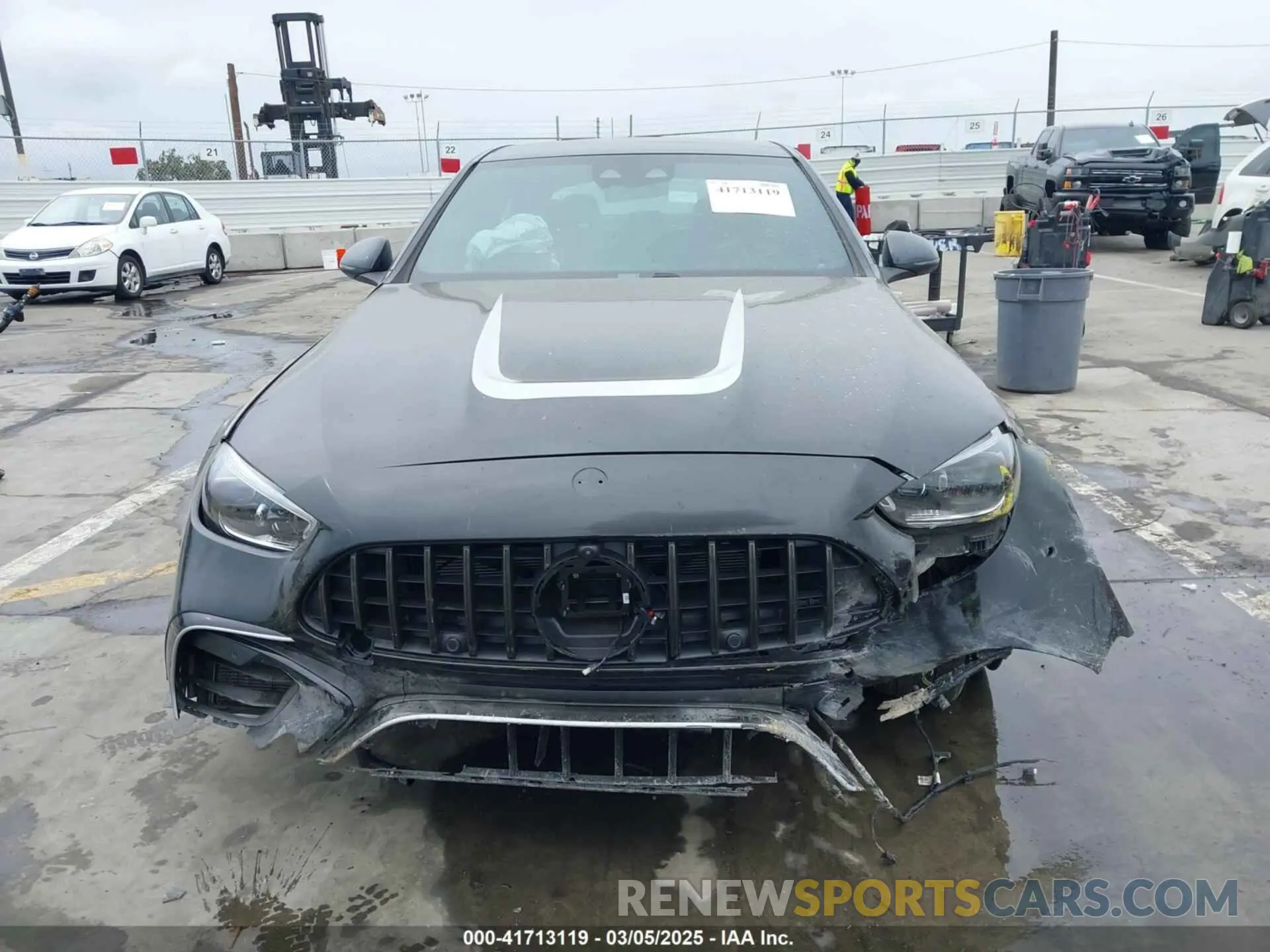 6 fotografías del automóvil dañado W1KAF8AB2RR225620 MERCEDES-BENZ C-CLASS 2024