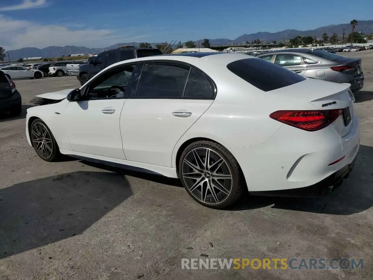 2 fotografías del automóvil dañado W1KAF8HB0RR158084 MERCEDES-BENZ C-CLASS 2024