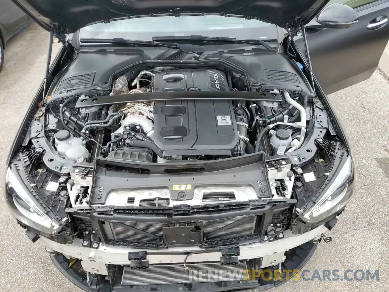 11 fotografías del automóvil dañado W1KAF8HB2RR183844 MERCEDES-BENZ C-CLASS 2024