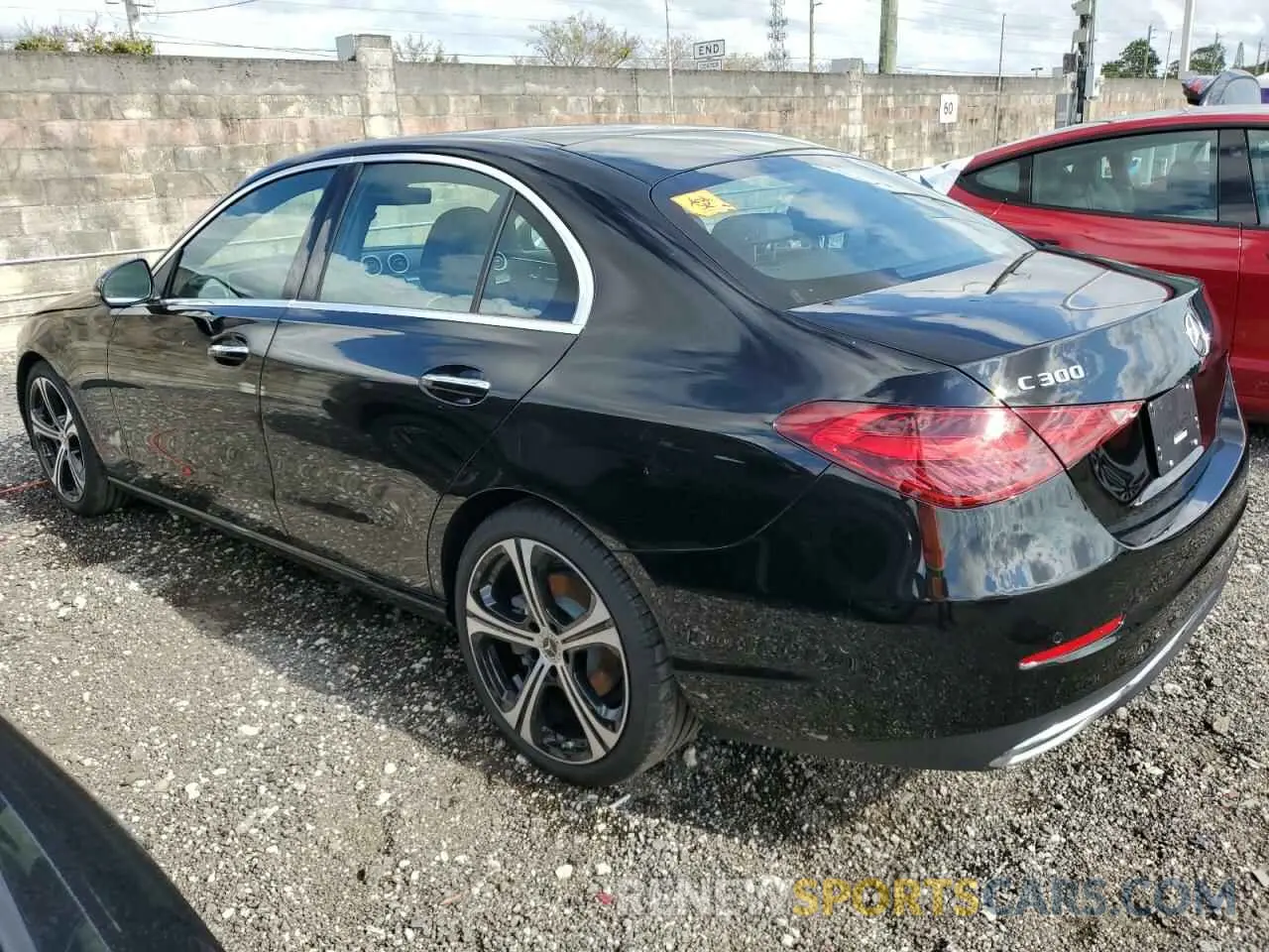 2 fotografías del automóvil dañado W1KAF4GBXSR252554 MERCEDES-BENZ C-CLASS 2025