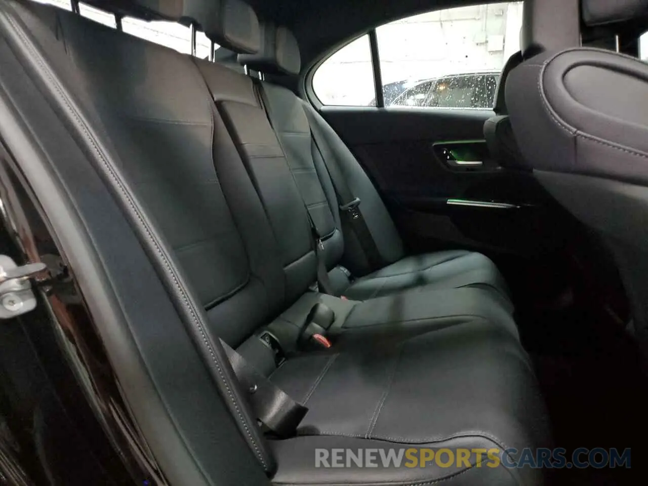 10 fotografías del automóvil dañado W1KAF4HB1SR249492 MERCEDES-BENZ C-CLASS 2025