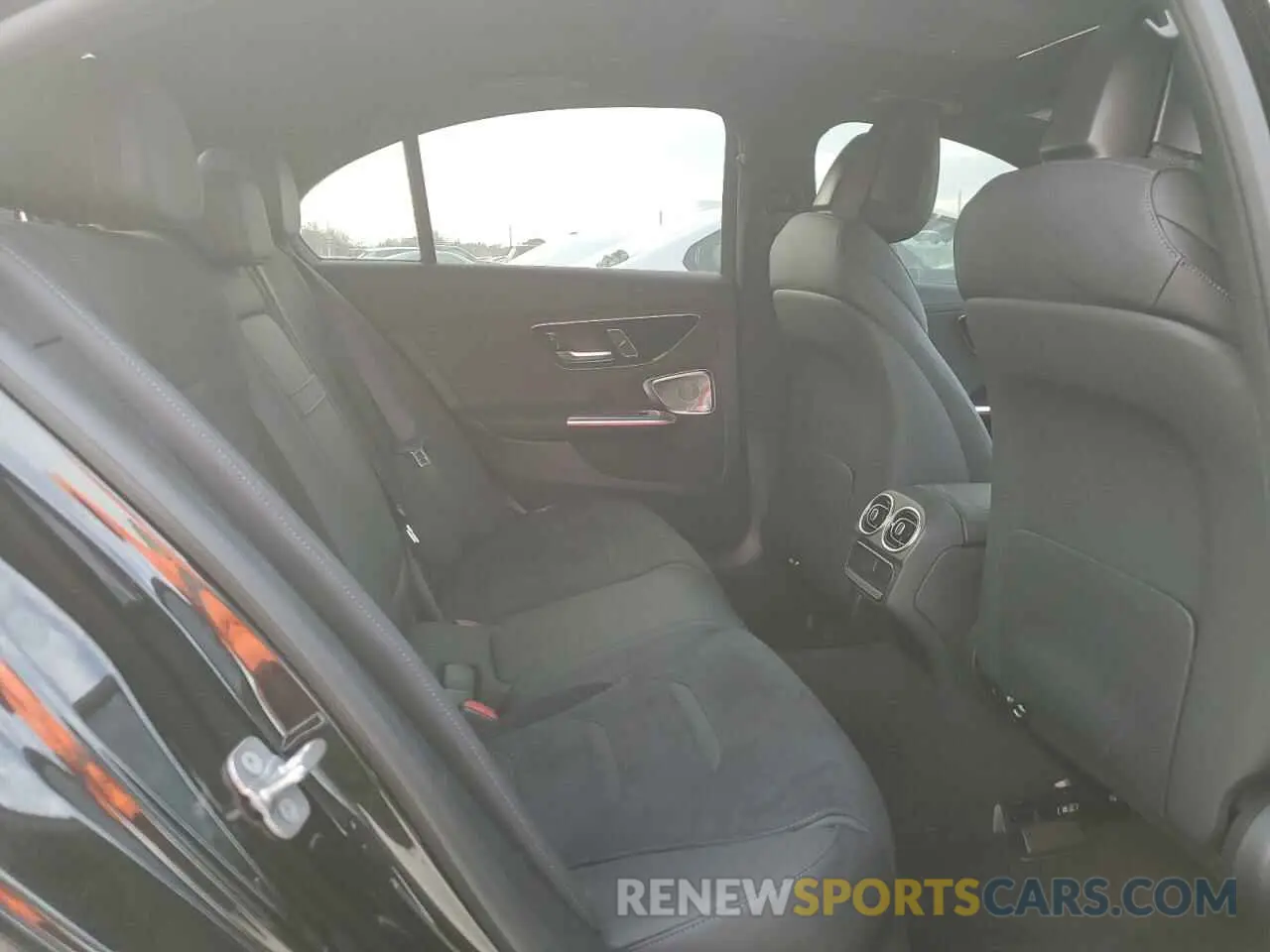 10 fotografías del automóvil dañado W1KAF8AB7SR245299 MERCEDES-BENZ C-CLASS 2025