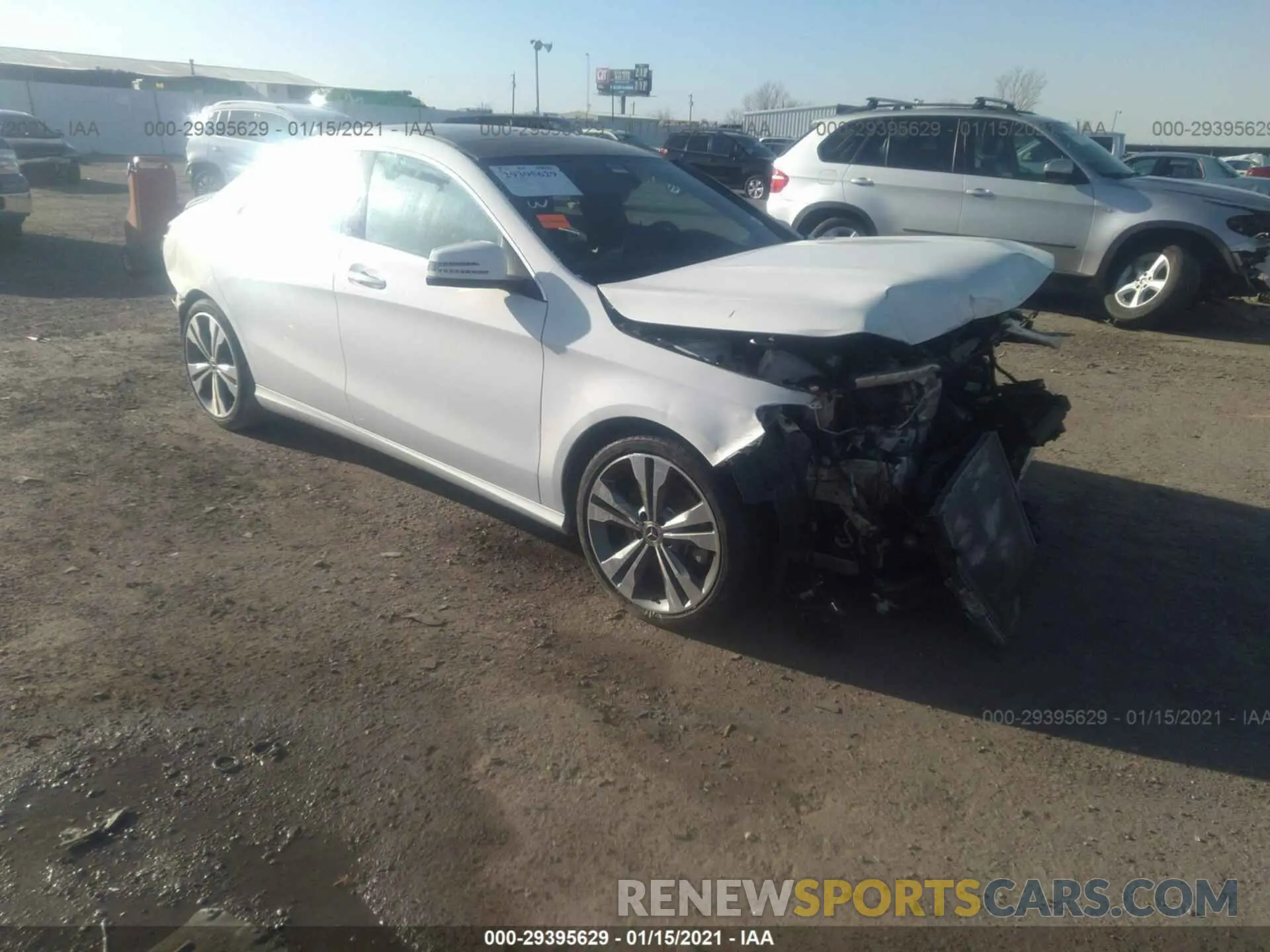 1 fotografías del automóvil dañado WDDSJ4EB0KN751117 MERCEDES-BENZ CLA 2019