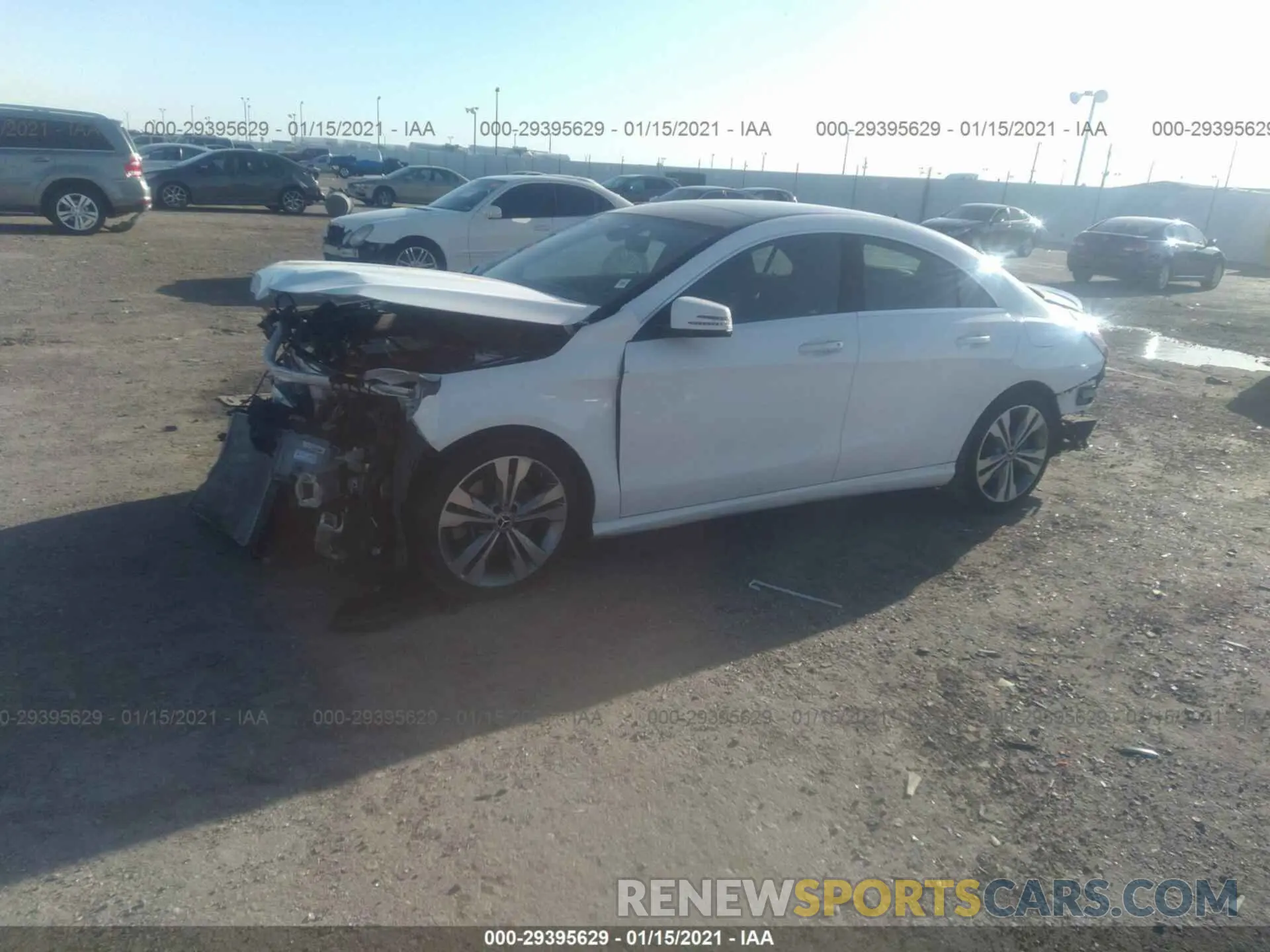 2 fotografías del automóvil dañado WDDSJ4EB0KN751117 MERCEDES-BENZ CLA 2019