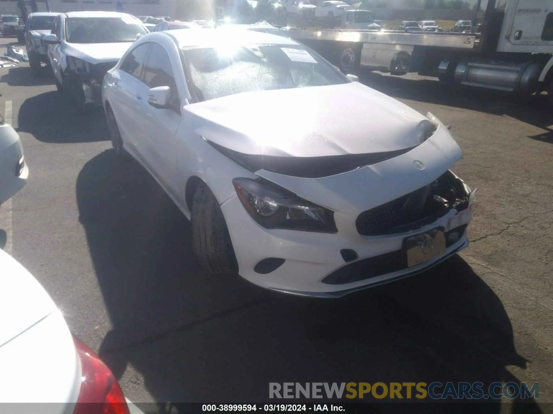 1 fotografías del automóvil dañado WDDSJ4EB2KN704736 MERCEDES-BENZ CLA 2019