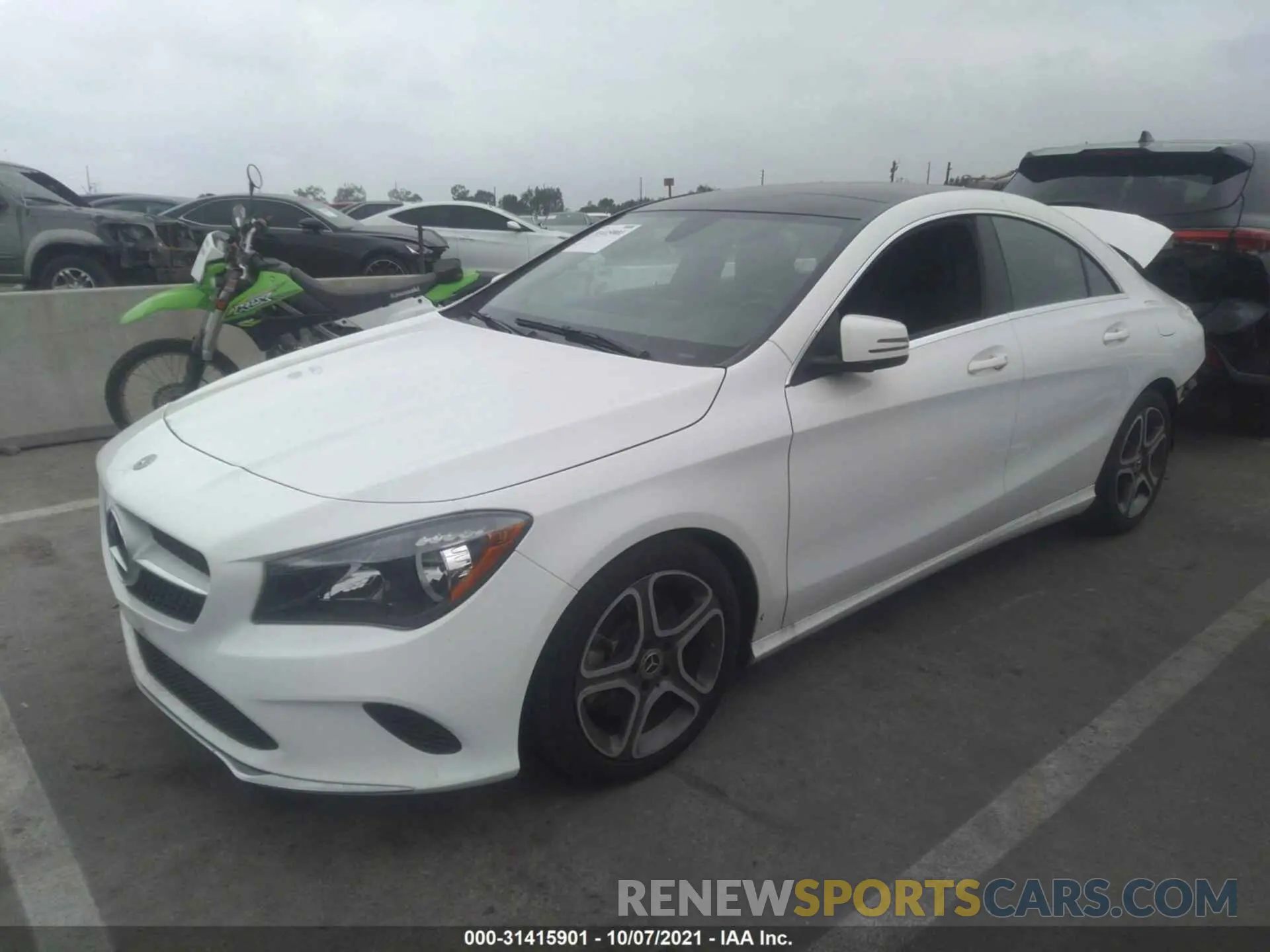 2 fotografías del automóvil dañado WDDSJ4EB6KN739828 MERCEDES-BENZ CLA 2019