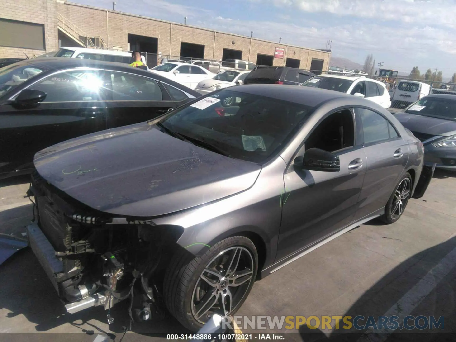 2 fotografías del automóvil dañado WDDSJ4EB7KN699033 MERCEDES-BENZ CLA 2019