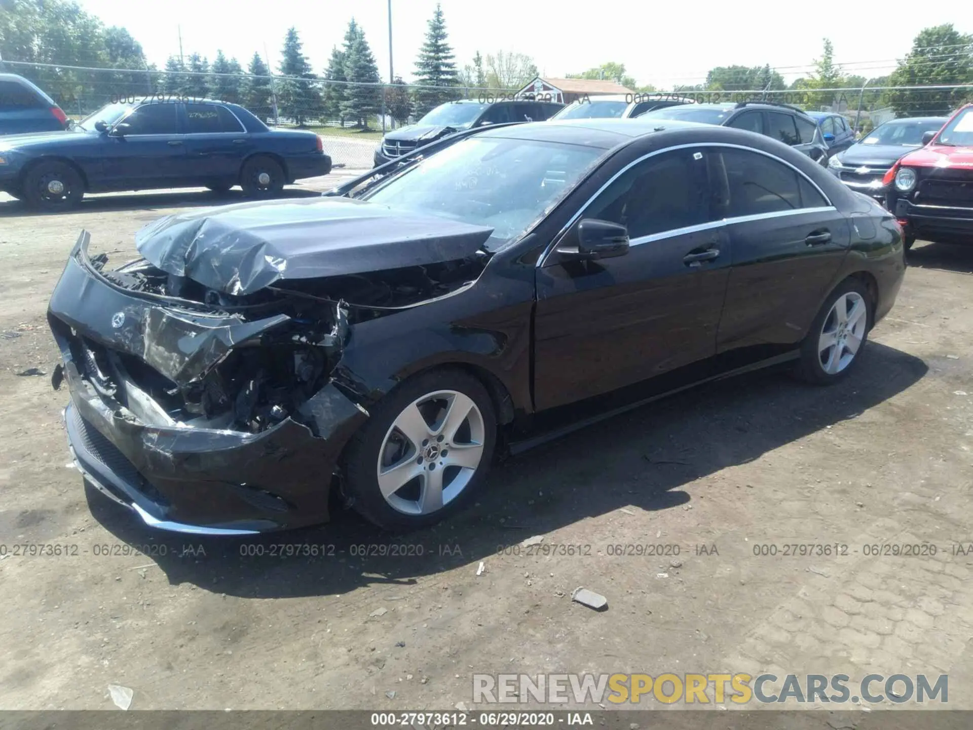 2 fotografías del automóvil dañado WDDSJ4EB9KN739564 MERCEDES-BENZ CLA 2019