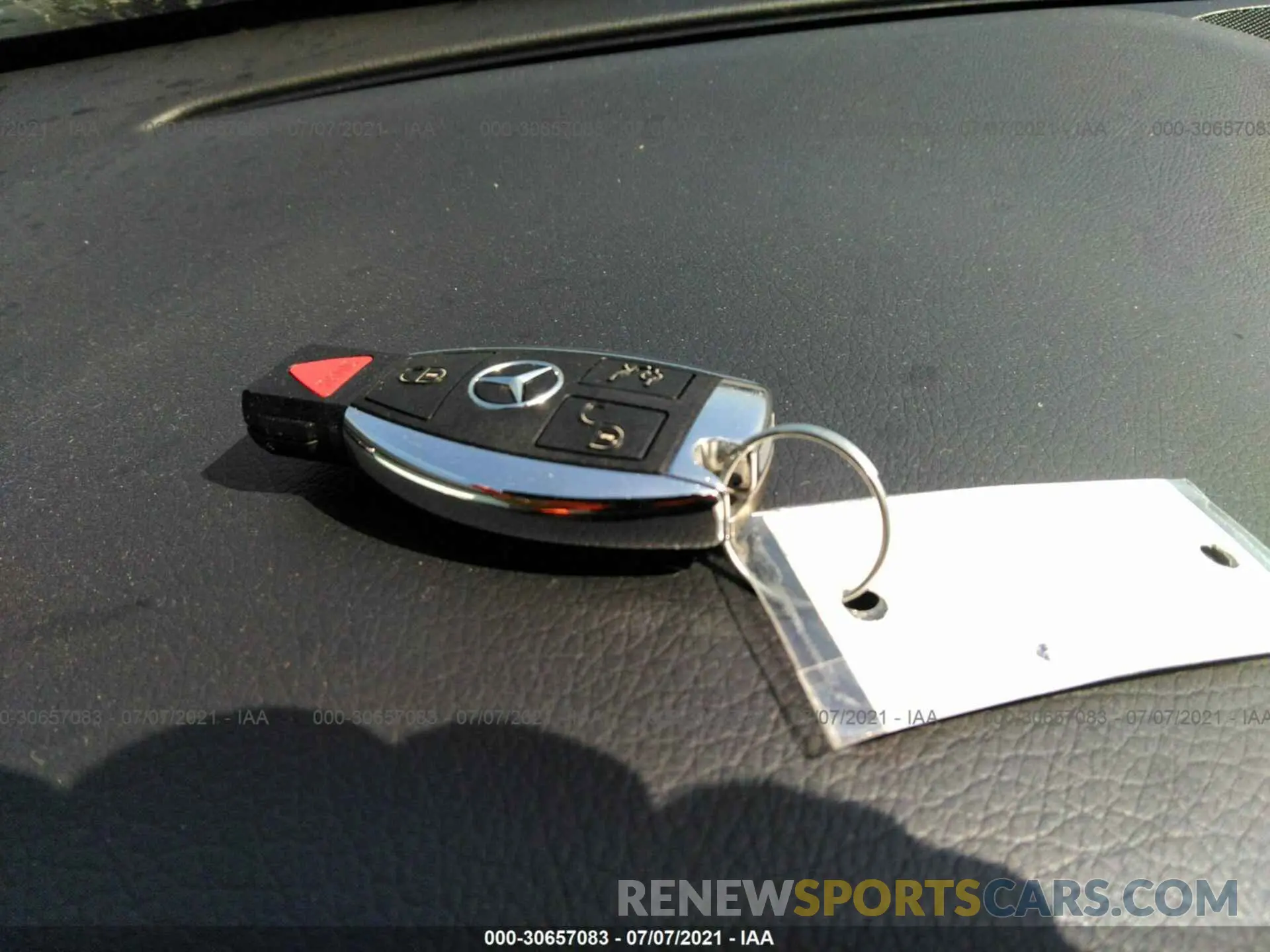 11 fotografías del automóvil dañado WDDSJ4GB4KN757452 MERCEDES-BENZ CLA 2019