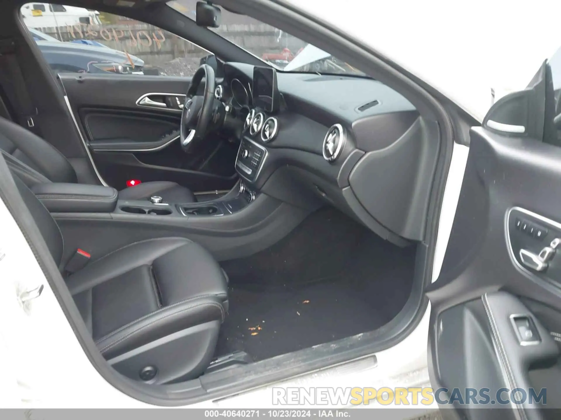 5 fotografías del automóvil dañado WDDSJ4GB5KN718997 MERCEDES-BENZ CLA 2019