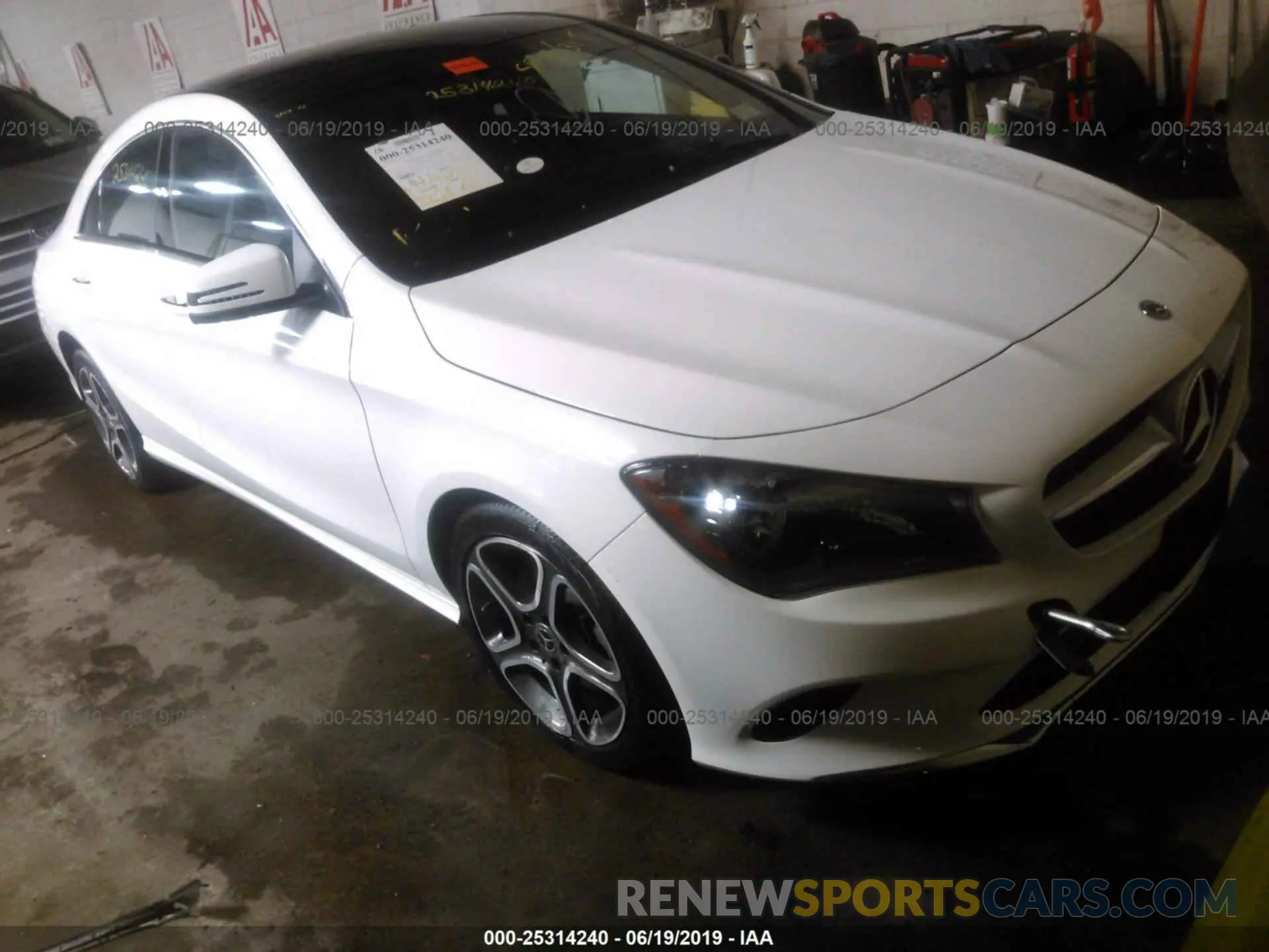 1 fotografías del automóvil dañado WDDSJ4GB6KN723352 MERCEDES-BENZ CLA 2019