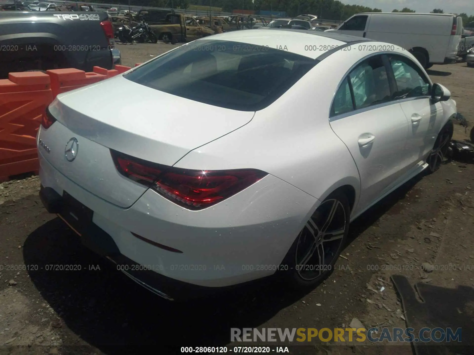 4 fotografías del automóvil dañado W1K5J4GB5LN089143 MERCEDES-BENZ CLA 2020