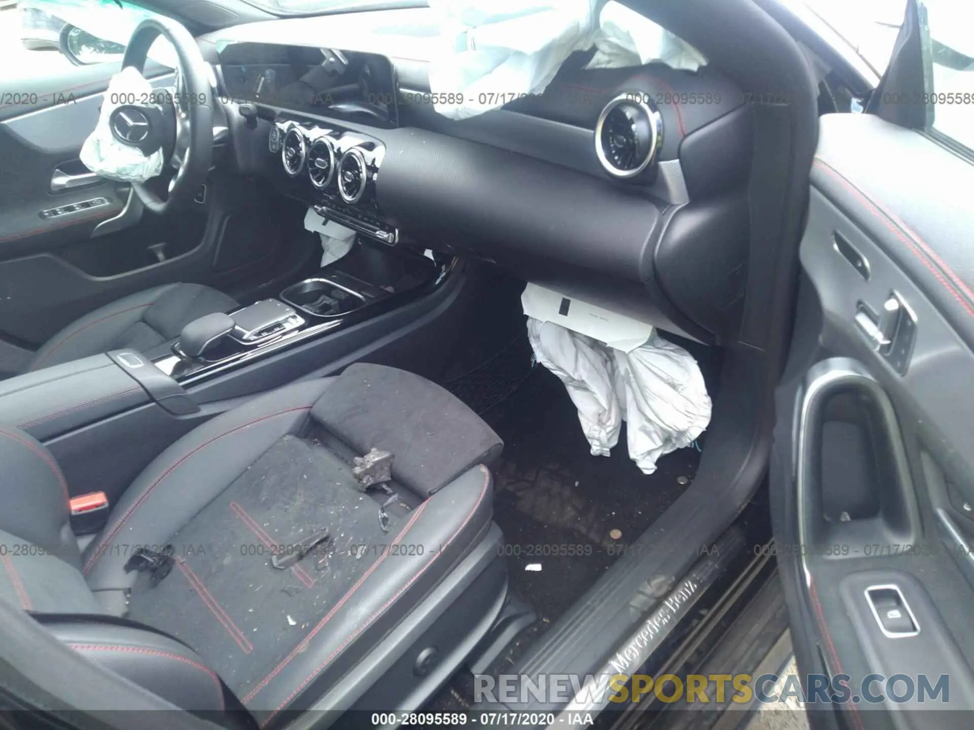 5 fotografías del automóvil dañado W1K5J4HBXLN085409 MERCEDES-BENZ CLA 2020
