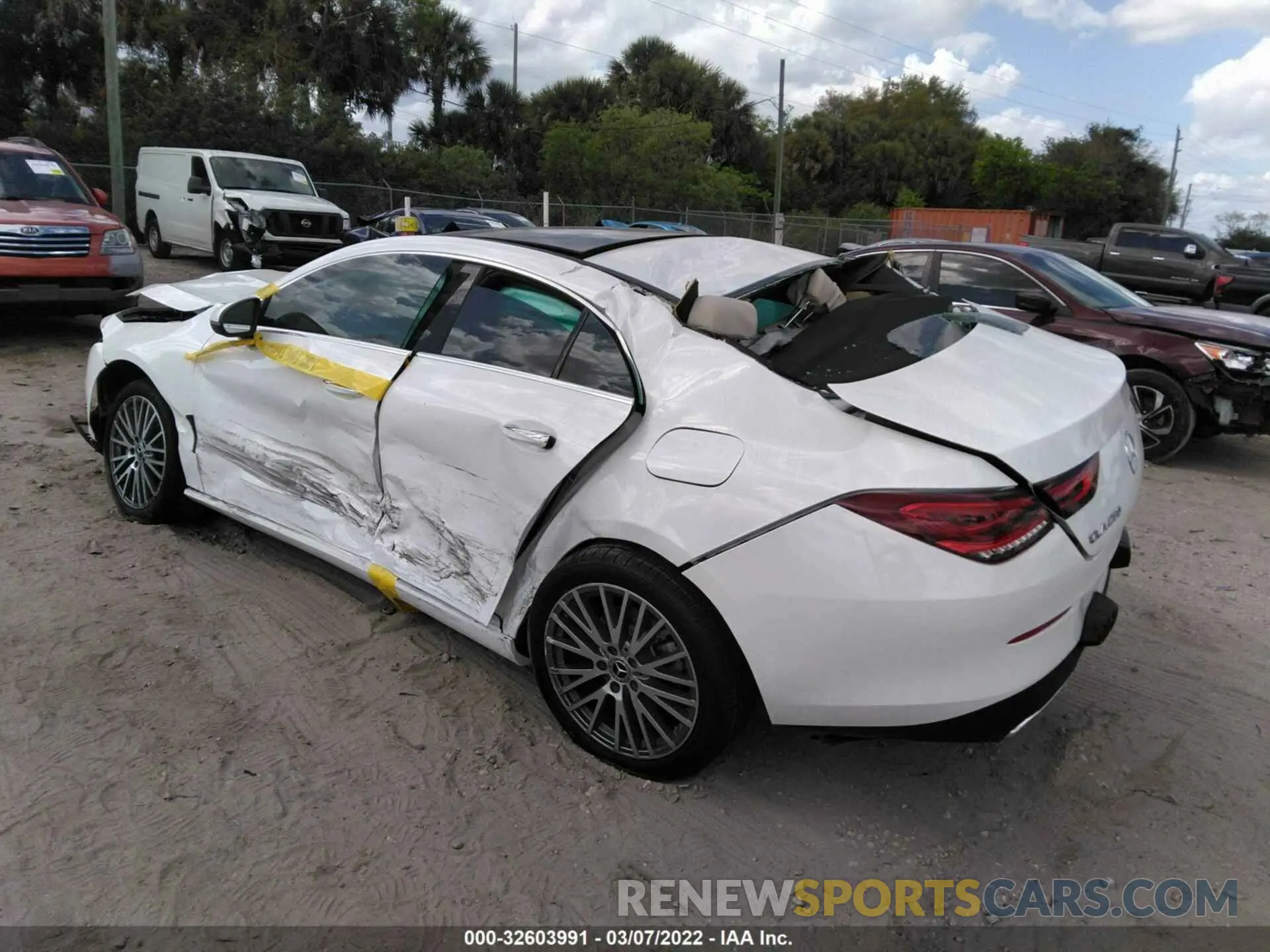 3 fotografías del automóvil dañado W1K5J4GB8NN275391 MERCEDES-BENZ CLA 2022