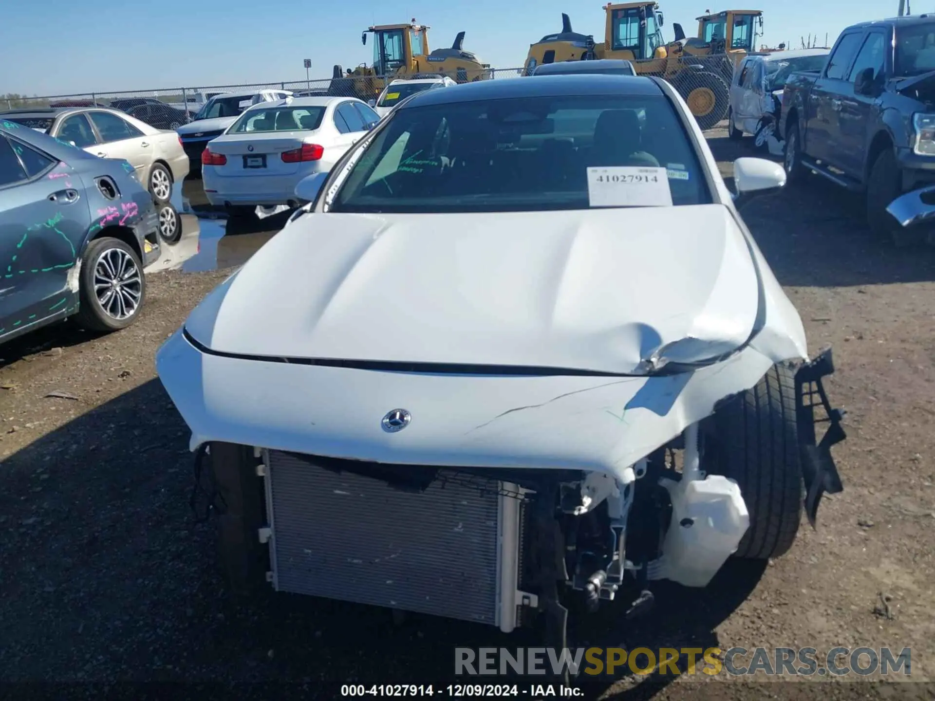 13 fotografías del automóvil dañado W1K5J4GB0SN519871 MERCEDES-BENZ CLA 2025
