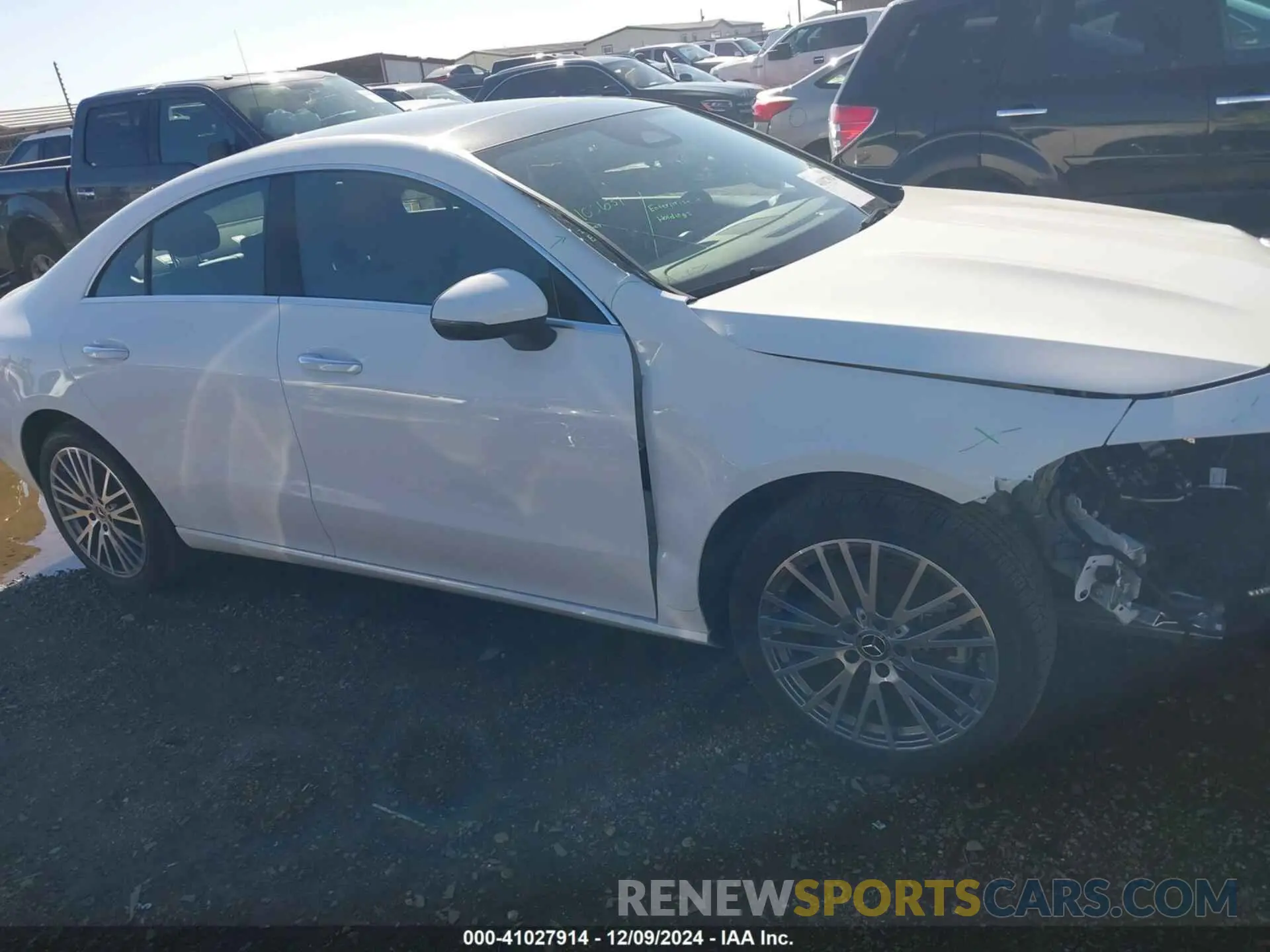 14 fotografías del automóvil dañado W1K5J4GB0SN519871 MERCEDES-BENZ CLA 2025