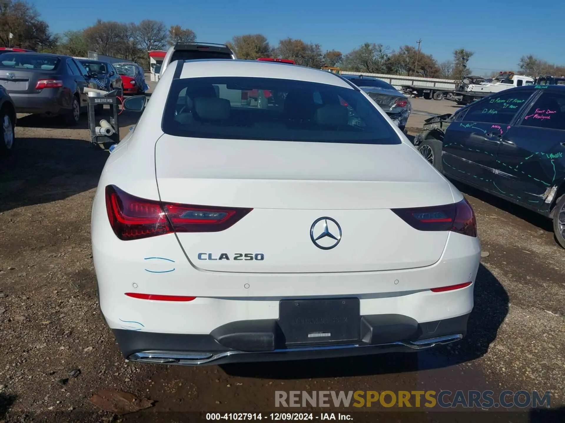 17 fotografías del automóvil dañado W1K5J4GB0SN519871 MERCEDES-BENZ CLA 2025