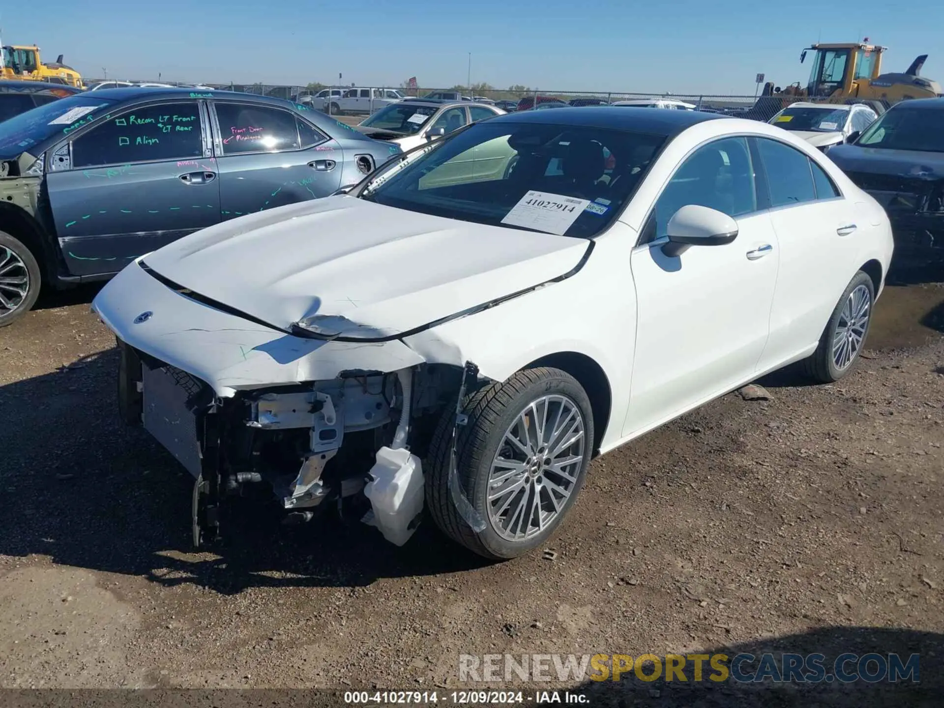 2 fotografías del automóvil dañado W1K5J4GB0SN519871 MERCEDES-BENZ CLA 2025